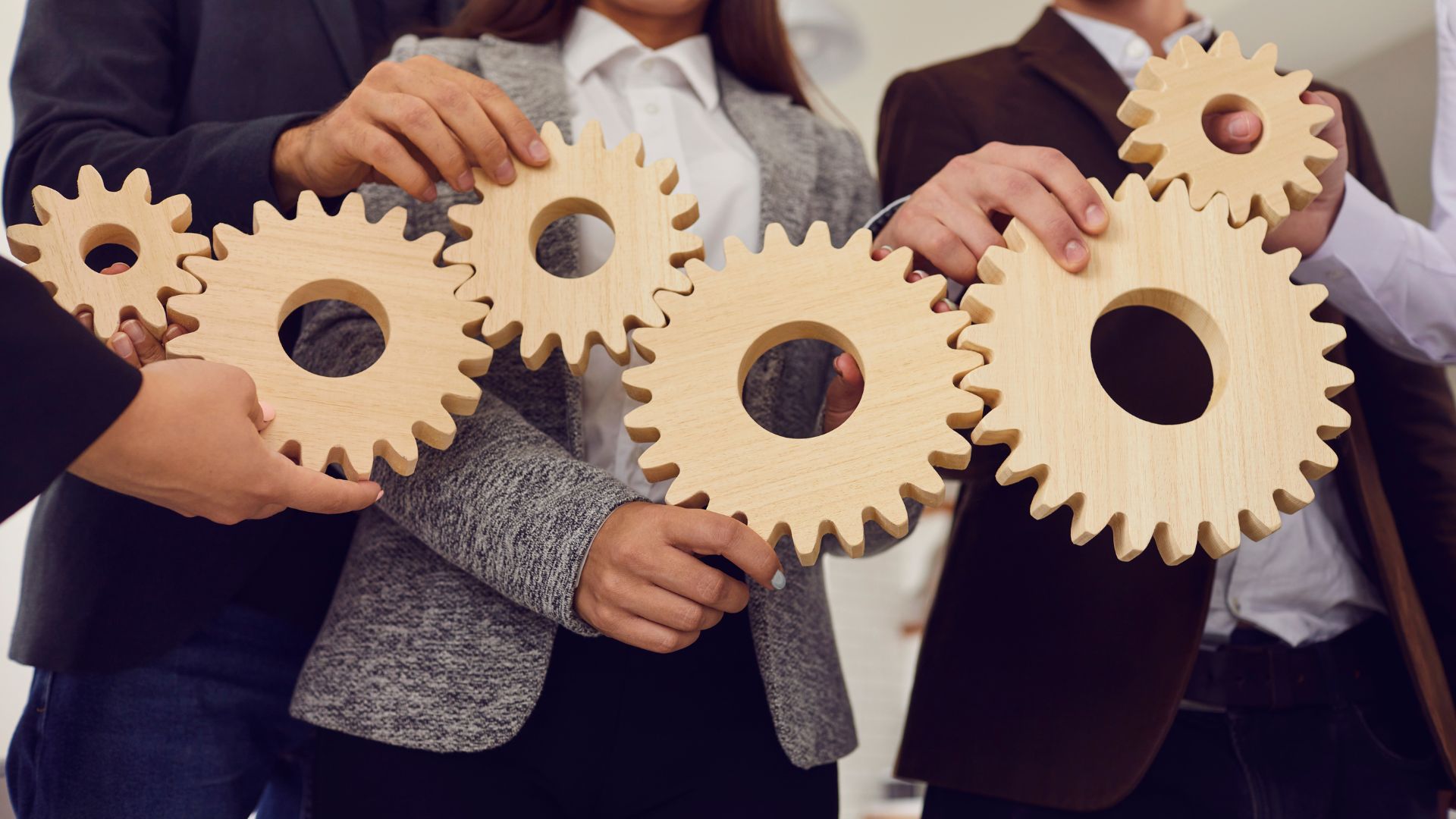 Benefits of Effective Supply Chain Management In 2022 - Thakur Chaber